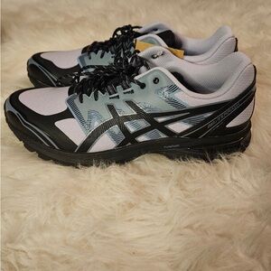 MEN'S FADED ASH ROCK/ BLACK GEL-TERRAIN ASICS SHOE SZ 8